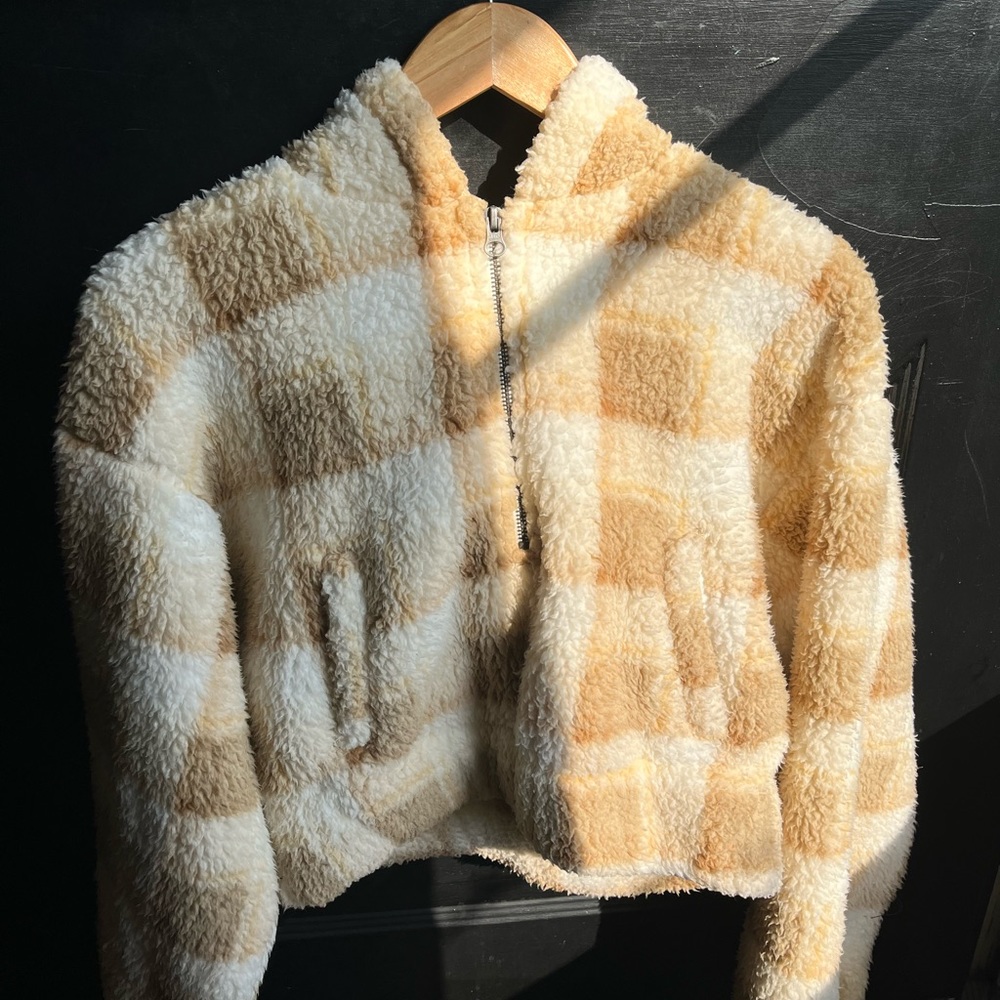 Sherpa Jacket - Picture 2 of 4